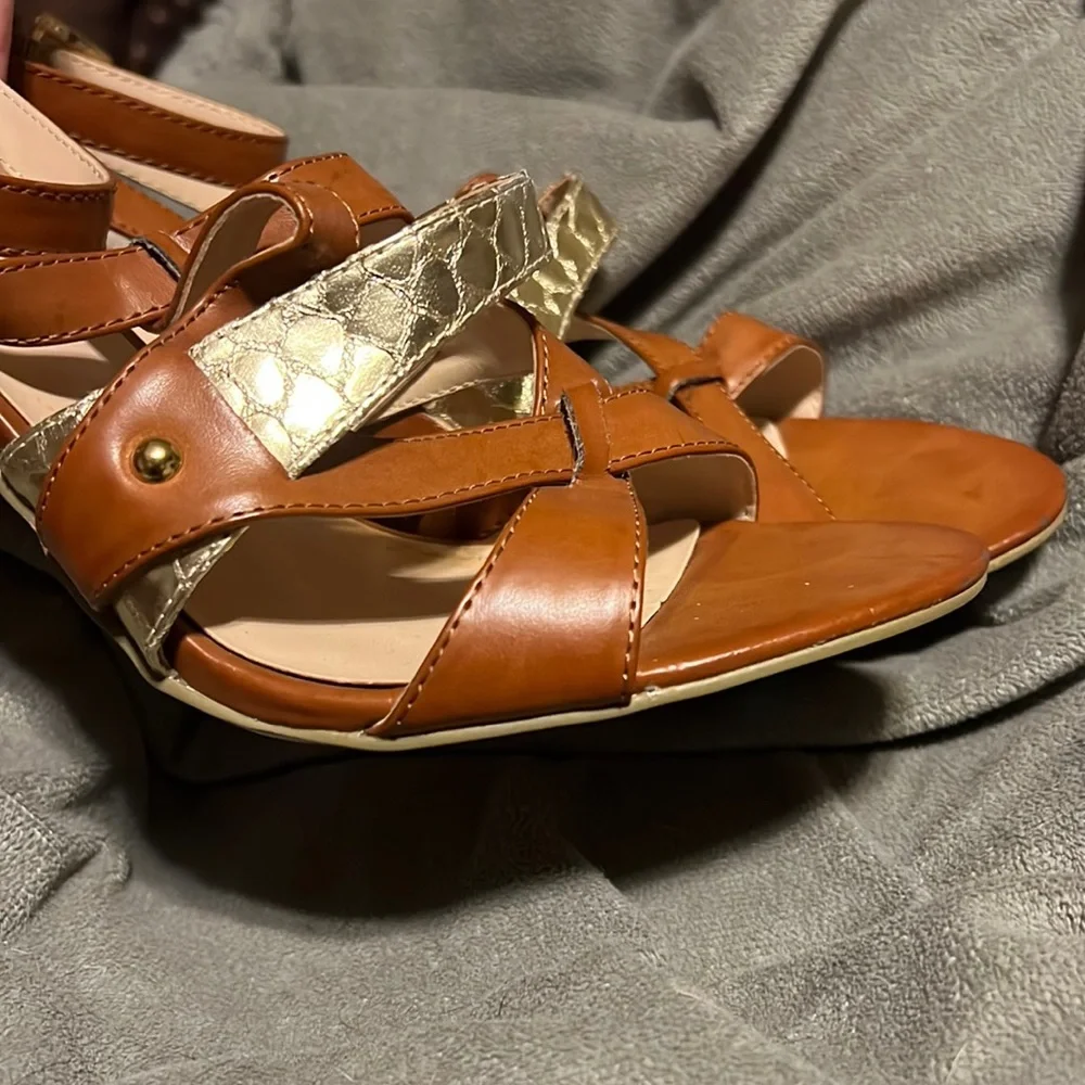 Guess Heel